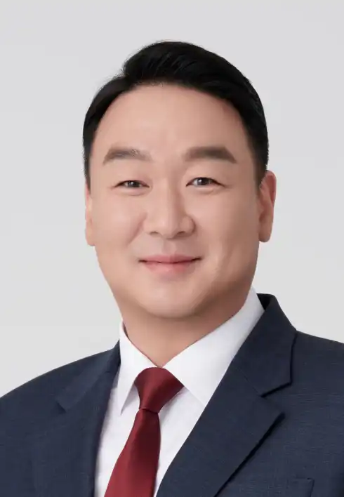 정희용